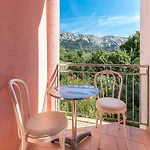 Nada Apartament *