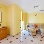 Nada Apartament Baška